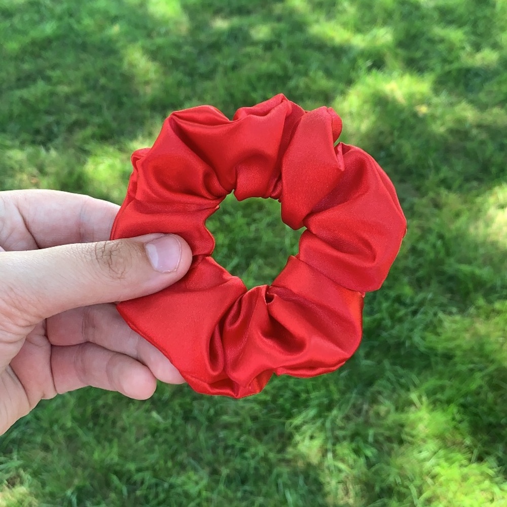 Red n Hot Scrunchie 🔥